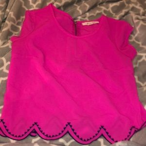 pink crop top